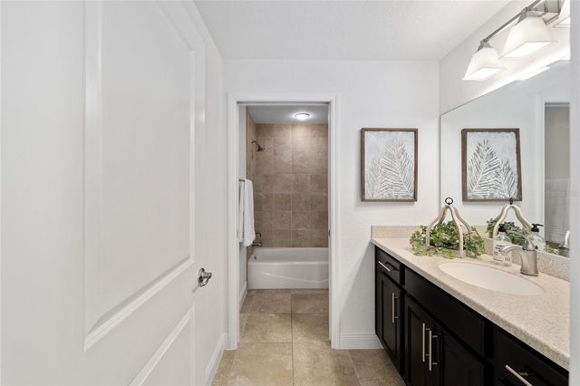 10396 SILVER MAPLE AVENUE, Oxford, FL 34484