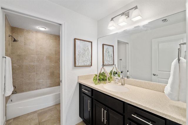 10396 SILVER MAPLE AVENUE, Oxford, FL 34484