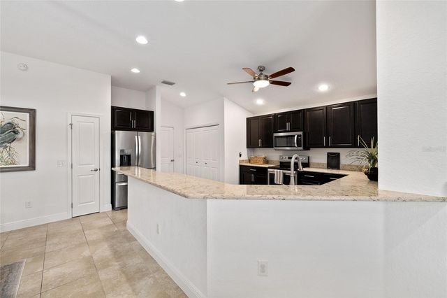 10396 SILVER MAPLE AVENUE, Oxford, FL 34484