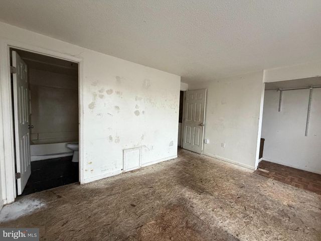 1214 N WOODYEAR ST, Baltimore, MD 21217