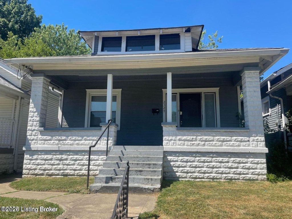 2327 W Oak St, Louisville, KY 40210