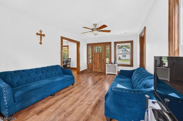 921 N Washington Ave, Green Brook Twp., NJ 08812