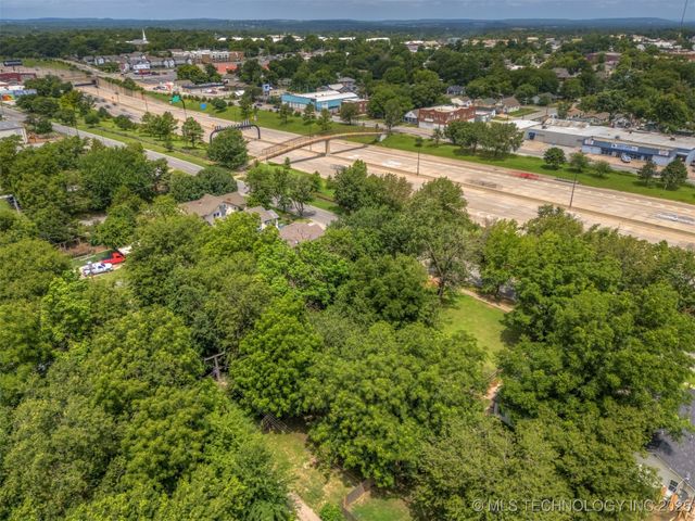 2624 E Admiral Boulevard, Tulsa, OK 74110