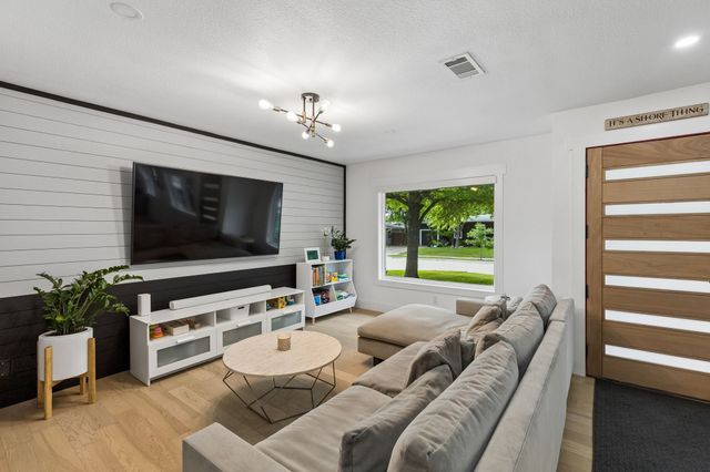 10014 Estacado Drive, Dallas, TX 75228