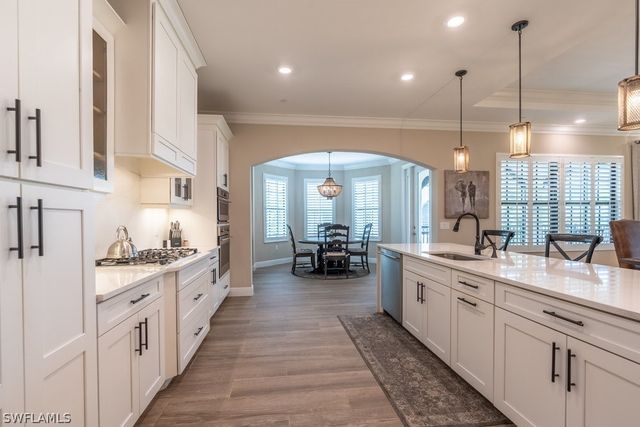 16375 Viansa WAY 102, Naples, FL 34110