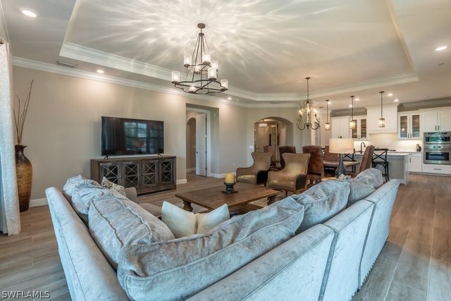 16375 Viansa WAY 102, Naples, FL 34110