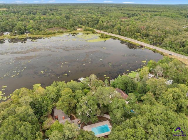 115 S Lake Drive, Perry, GA 31069