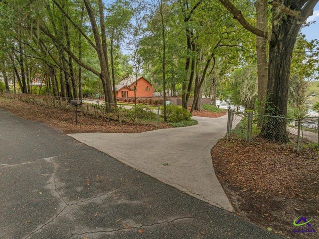 115 S Lake Drive, Perry, GA 31069