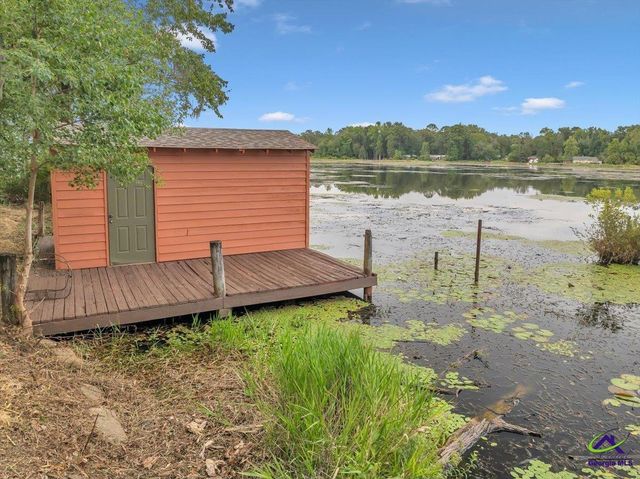 115 S Lake Drive, Perry, GA 31069