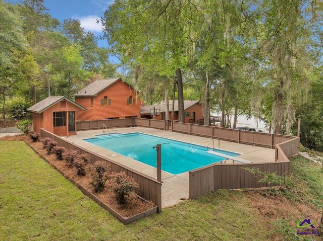 115 S Lake Drive, Perry, GA 31069
