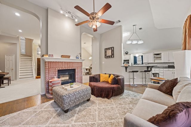 3118 Watercress Circle, Arlington, TX 76012