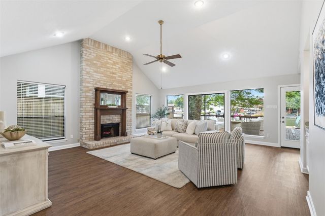 5046 Pleasure Lake Drive, Willis, TX 77318