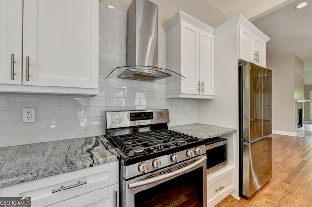 10525 Willow Meadow Circle, Johns Creek, GA 30022