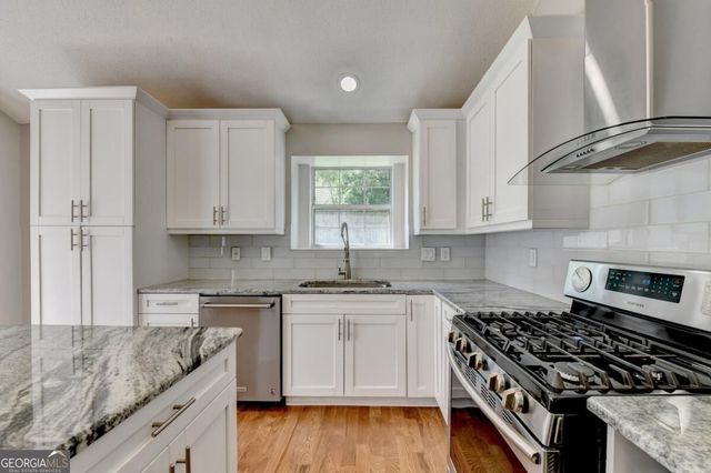 10525 Willow Meadow Circle, Johns Creek, GA 30022