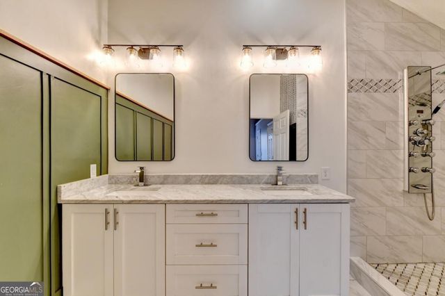 10525 Willow Meadow Circle, Johns Creek, GA 30022