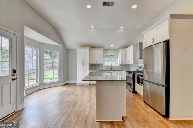 10525 Willow Meadow Circle, Johns Creek, GA 30022