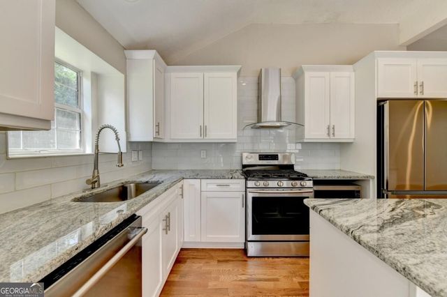 10525 Willow Meadow Circle, Johns Creek, GA 30022