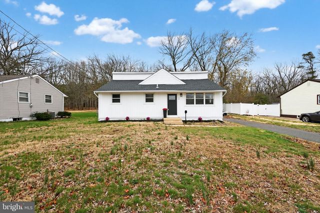 138 COUNTRY CLUB RD, Pine Hill, NJ 08021