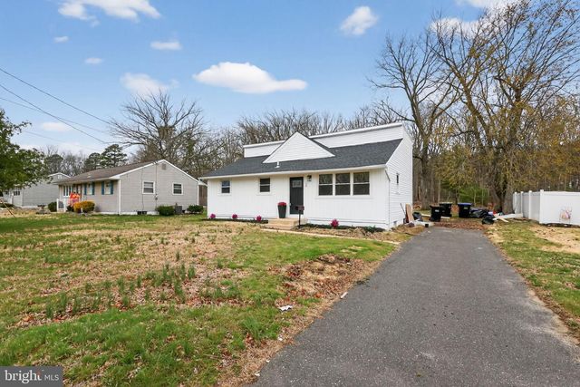 138 COUNTRY CLUB RD, Pine Hill, NJ 08021