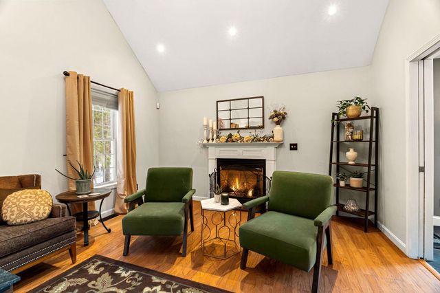 23 Camp Lee Road, Epping, NH 03042