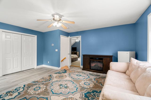 23 Camp Lee Road, Epping, NH 03042