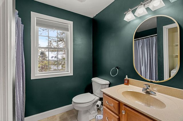 23 Camp Lee Road, Epping, NH 03042