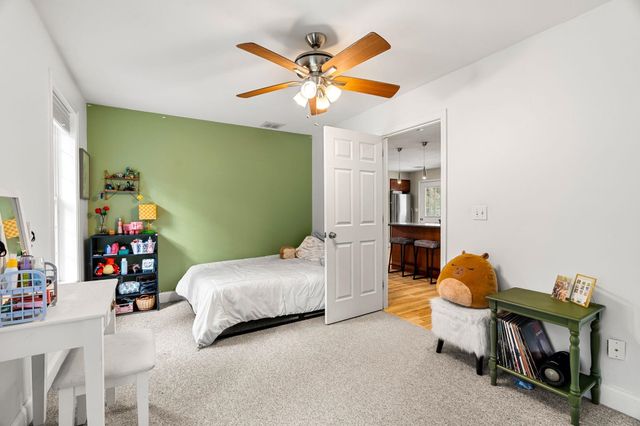 23 Camp Lee Road, Epping, NH 03042