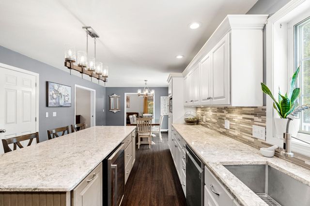 23 Camp Lee Road, Epping, NH 03042