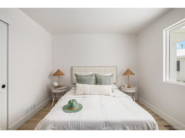 3211 N Steele St, Denver, CO 80205