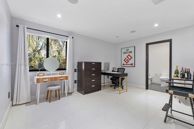 8363 SW 98th St, Miami, FL 33156