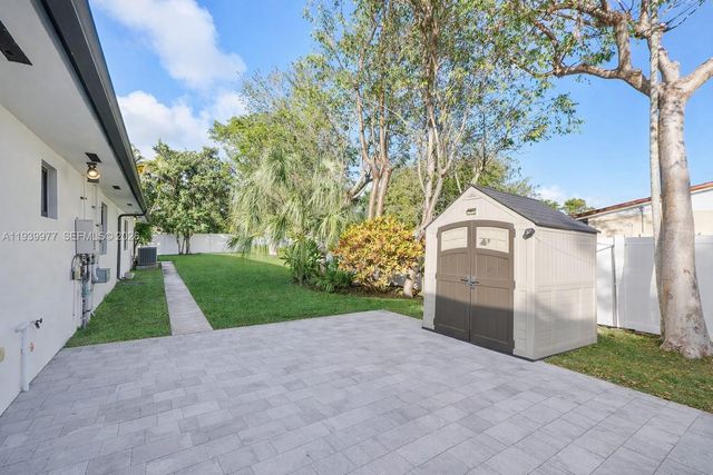 8363 SW 98th St, Miami, FL 33156