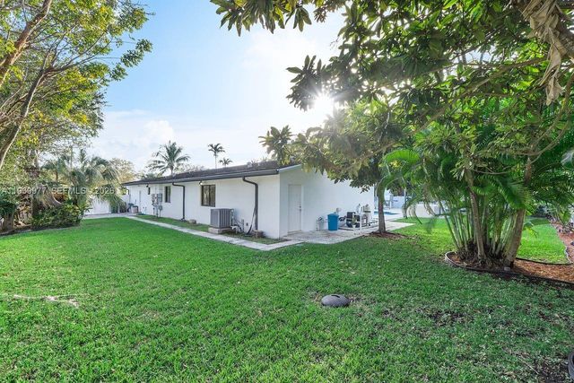 8363 SW 98th St, Miami, FL 33156