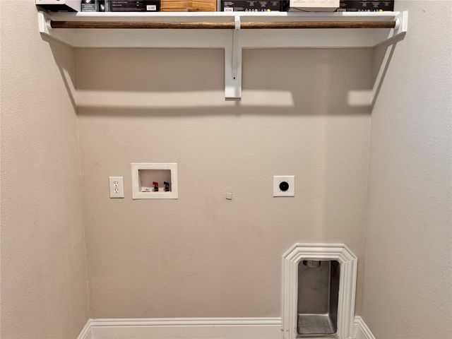 17730 Bottlebrush Drive, Dallas, TX 75252