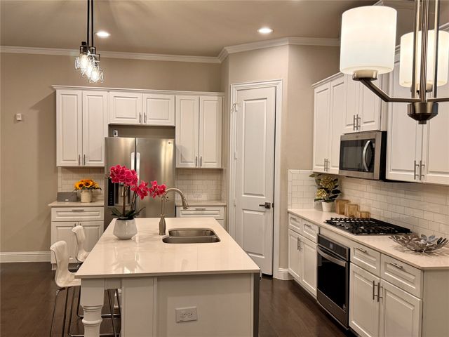 17730 Bottlebrush Drive, Dallas, TX 75252