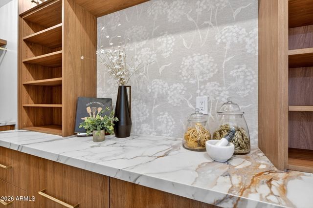 8220 E APPALOOSA Trail, Scottsdale, AZ 85258