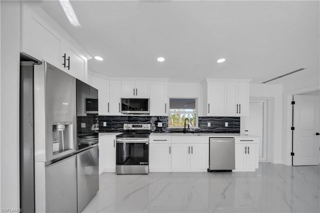 867 Chicago ST, Lehigh Acres, FL 33974