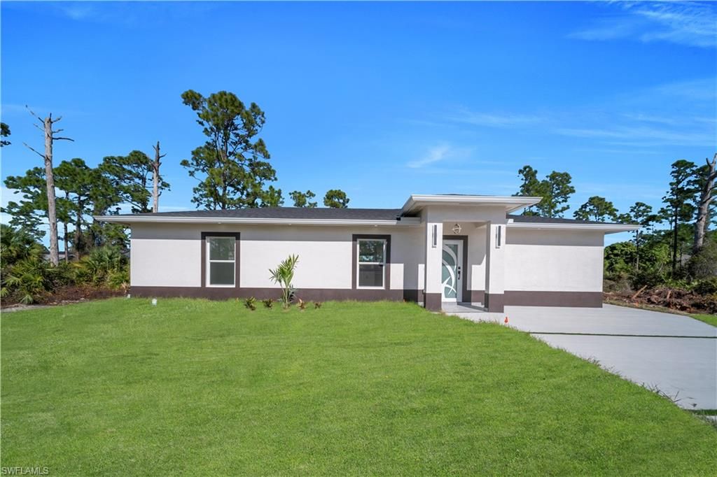 867 Chicago ST, Lehigh Acres, FL 33974