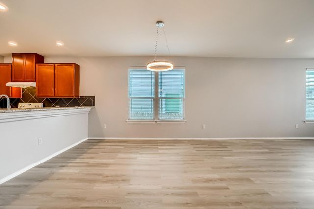 7308 Altidore DR, Austin, TX 78744