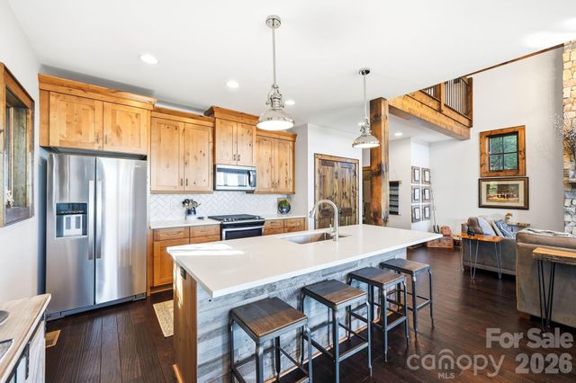 23 Eagle Park Circle, Banner Elk, NC 28604