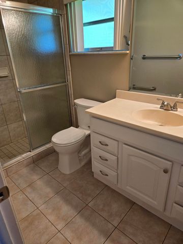 1076 NW 85TH A72, Plantation, FL 33322