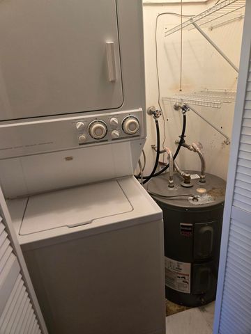 1076 NW 85TH A72, Plantation, FL 33322