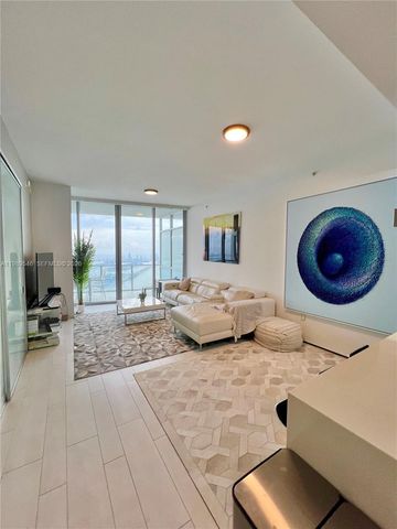 1100 Biscayne Blvd 5804, Miami, FL 33132