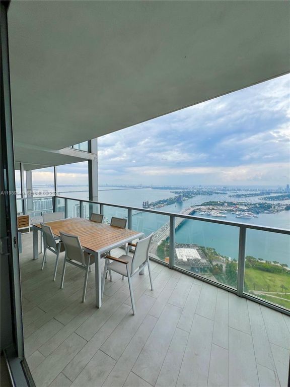 1100 Biscayne Blvd 5804, Miami, FL 33132