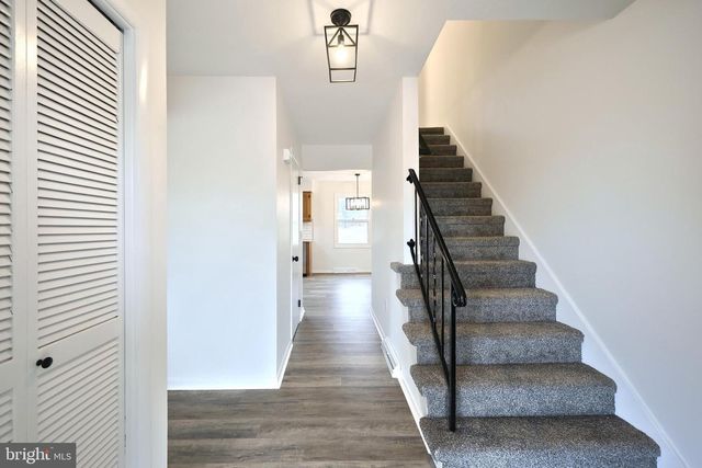 2510 REDWOOD RD, Dover, PA 17315