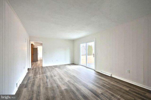 2510 REDWOOD RD, Dover, PA 17315