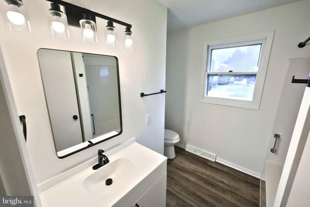 2510 REDWOOD RD, Dover, PA 17315