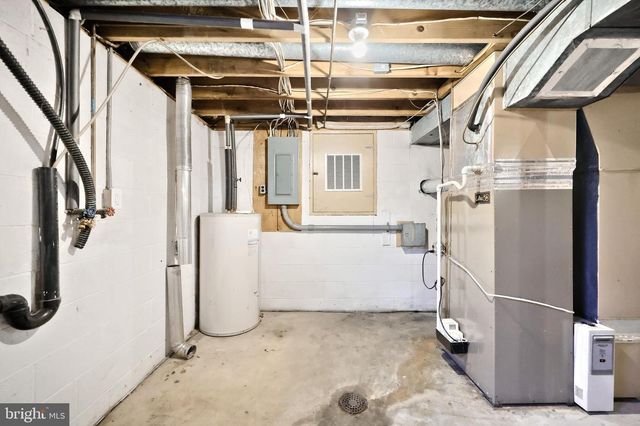 2510 REDWOOD RD, Dover, PA 17315