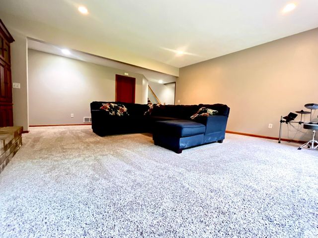 8367 153rd Place, Savage, MN 55378