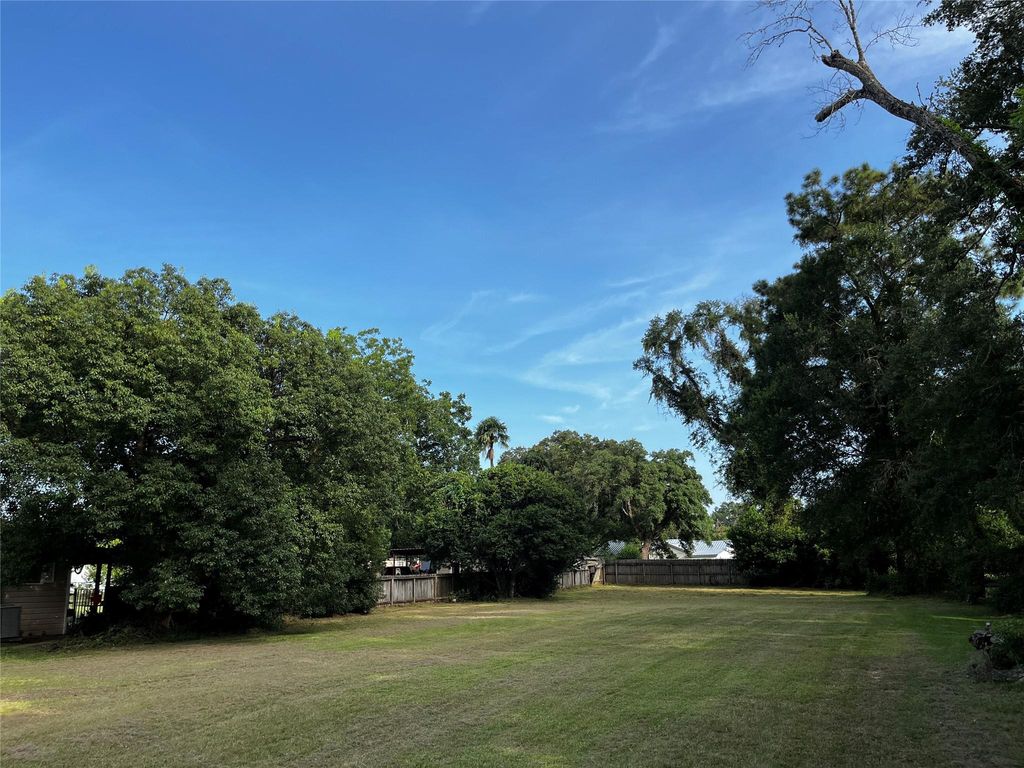 1816 Willow Street, Liberty, TX 77575