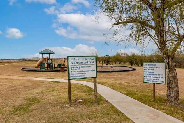125 Wedgewood WAY, San Marcos, TX 78666